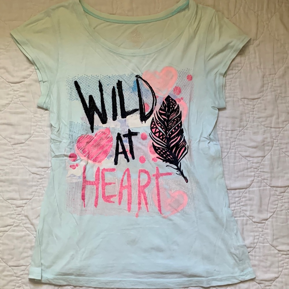 Adoree baby blue tshirt with quote